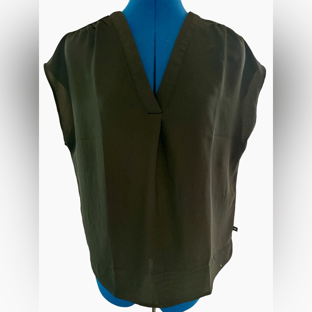 Banana Republic black cap sleeve top size Small